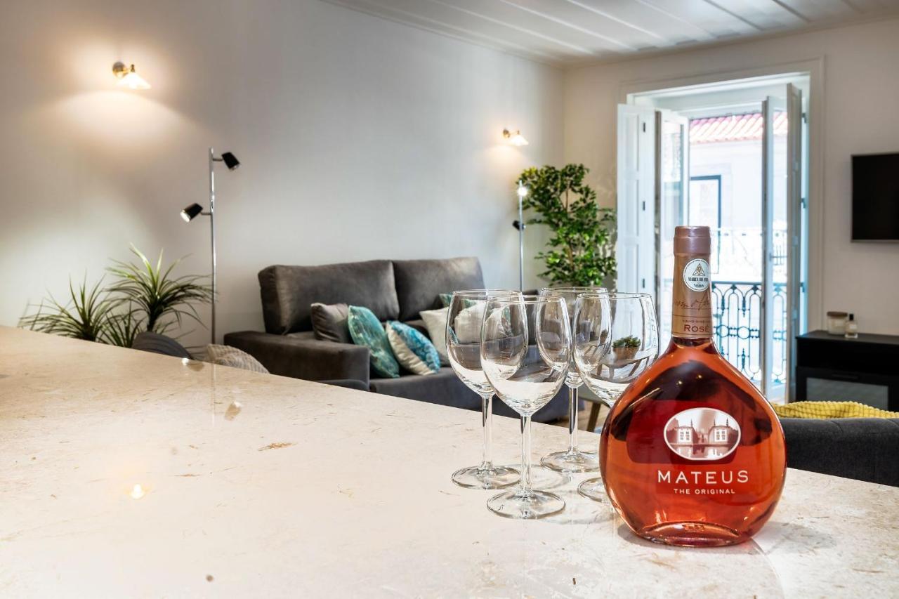 Apartment Stunning 2bdr In Chiado By Lovelystay Lissabon