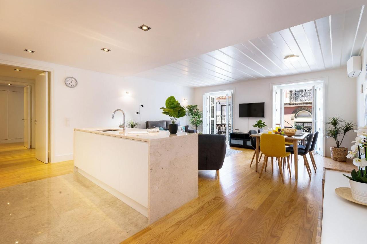 Stunning 2bdr In Chiado By Lovelystay Appartement Lissabon
